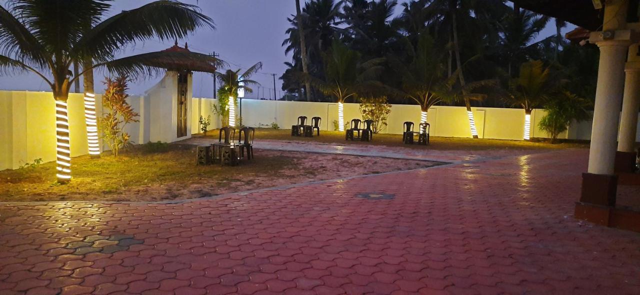 Poovar Sea View Rooms And Boating Family & Couple Only 外观 照片